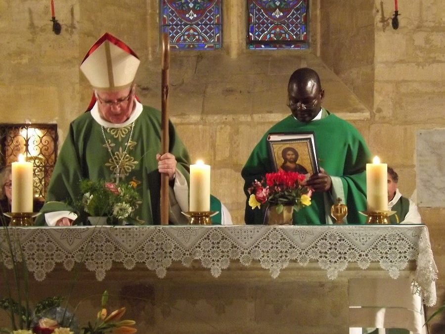 Installation du Père Lamo et confirmation de Menlie